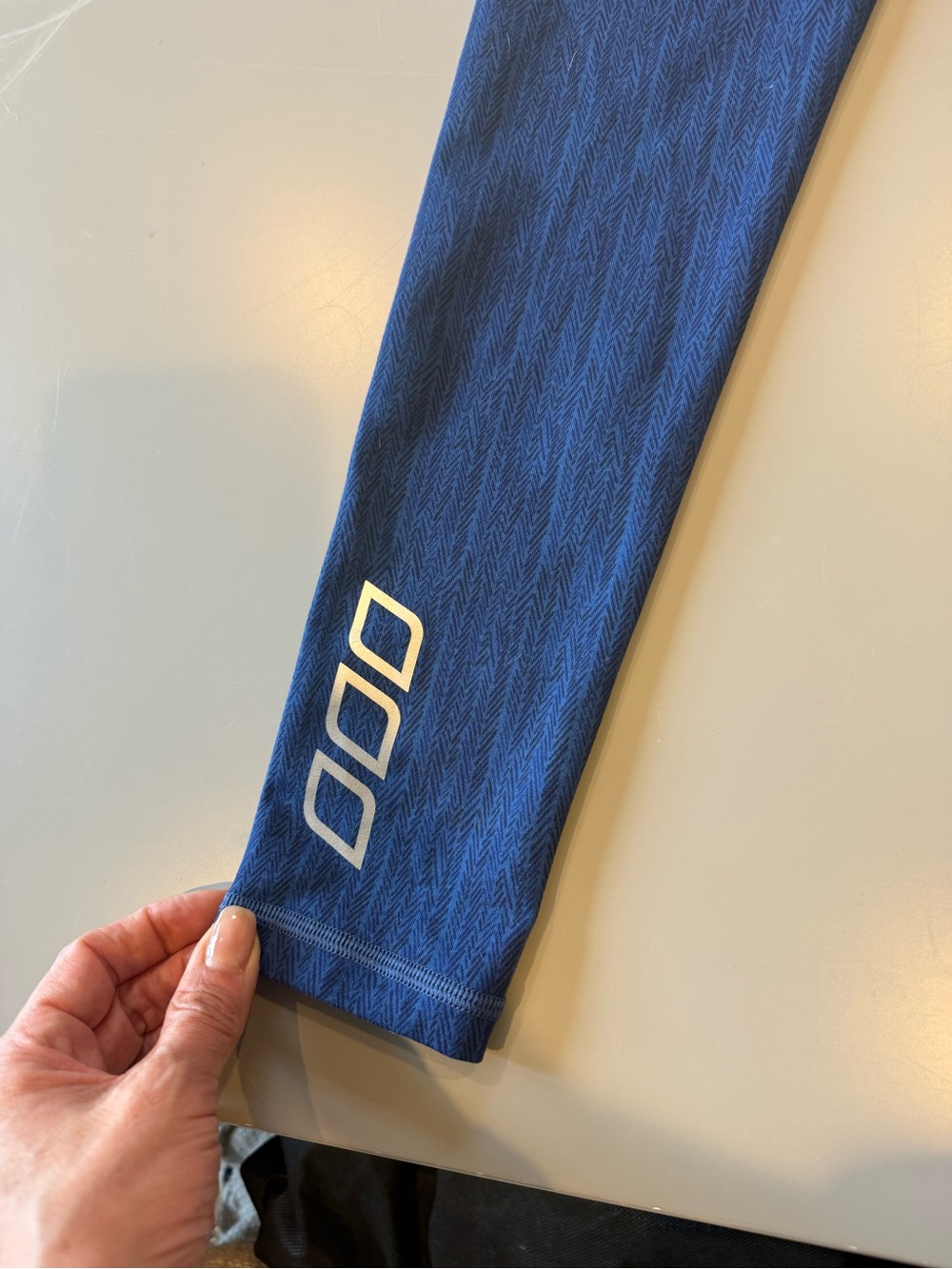 Lorna Jane Navy Textured High-Rise Leggings - Picture 3 of 3